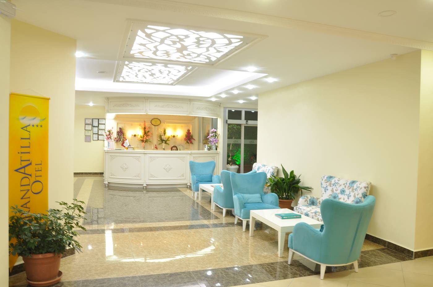 Grand-Atilla-Hotel-Lobby-35