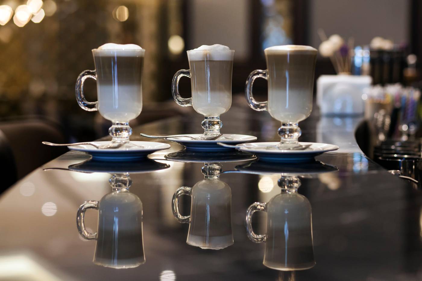 Crowne-Plaza-Istanbul-Oryapark-Bar-21