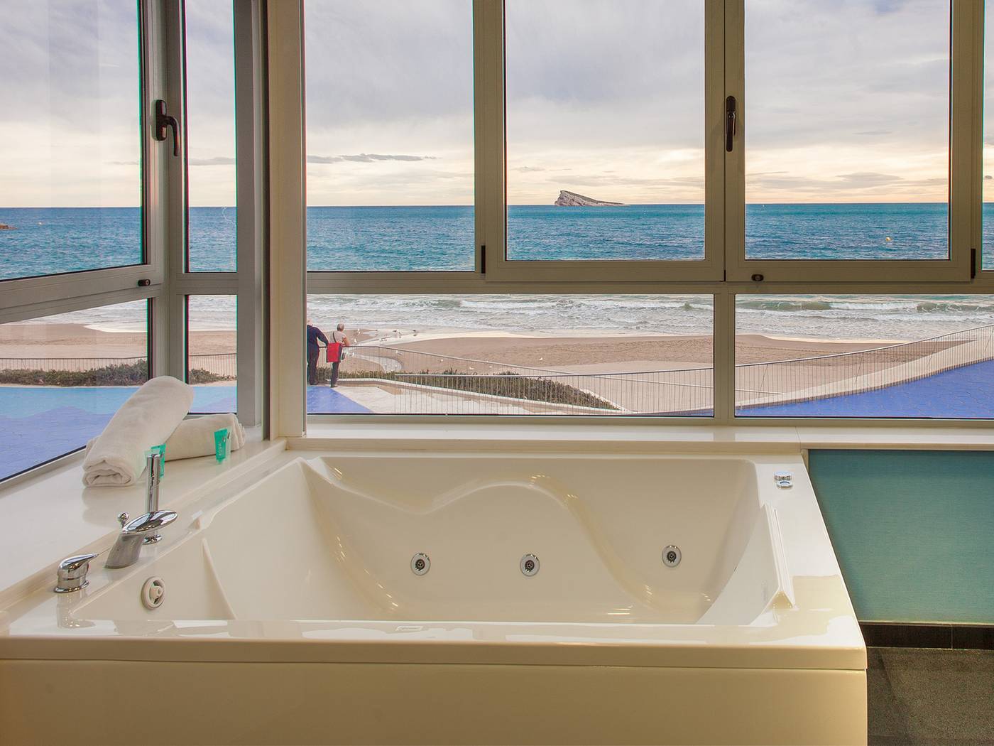 Villa-del-Mar-Hotel-Family-Gourmet-Room-27