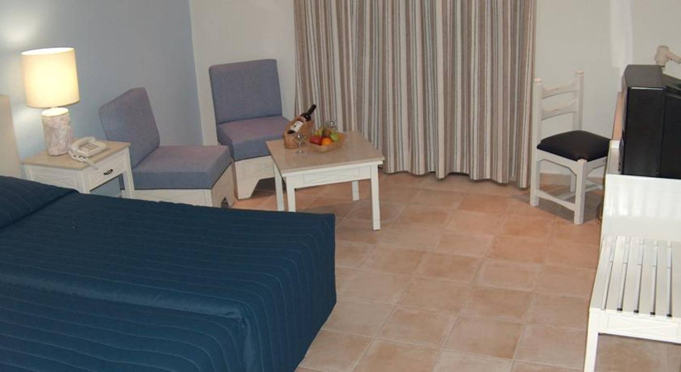 Dionysos Central Hotel