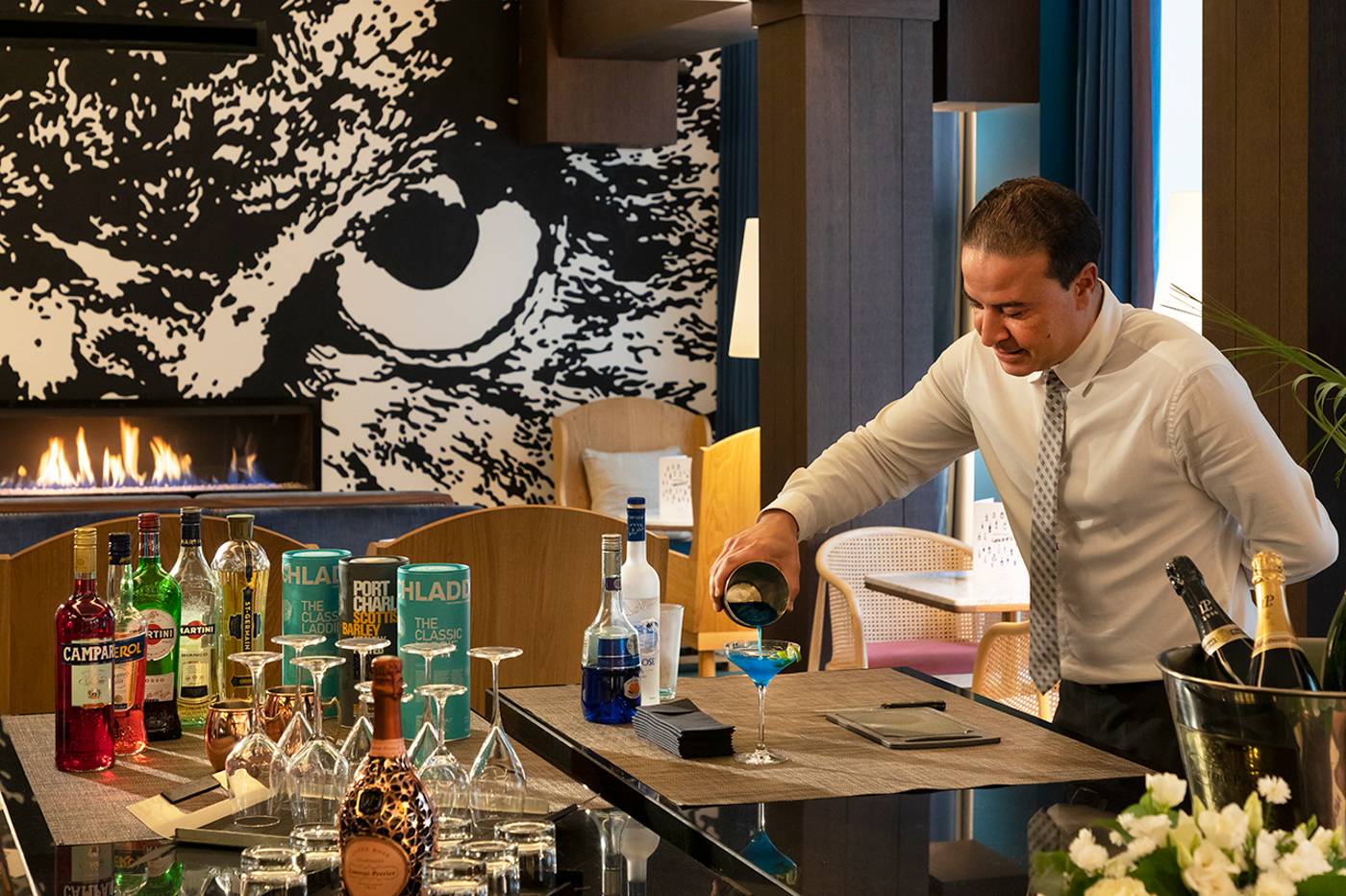 The-Chess-Hotel-Lobby-10