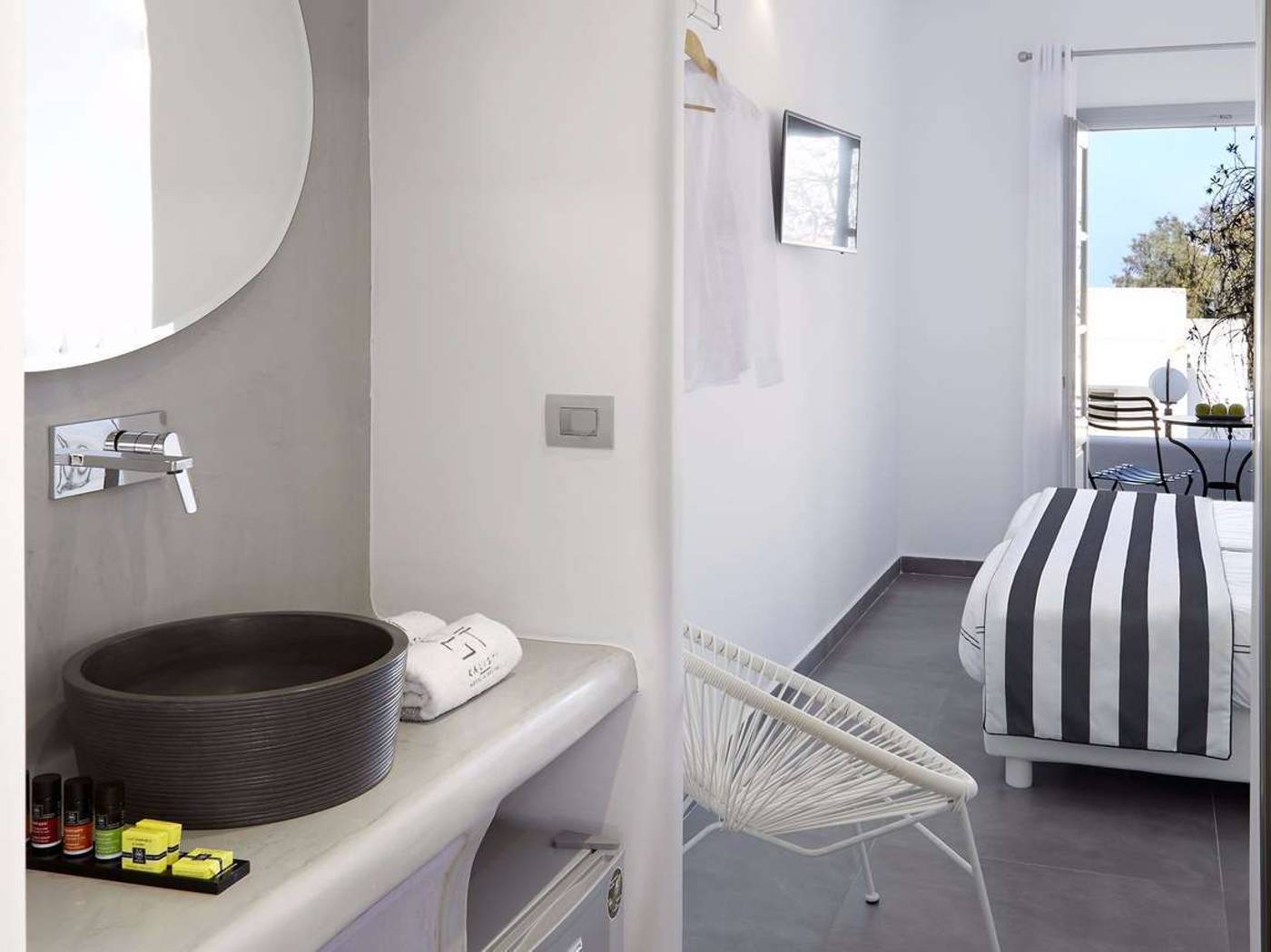 Kalisti-Hotel---Suites-Room-39