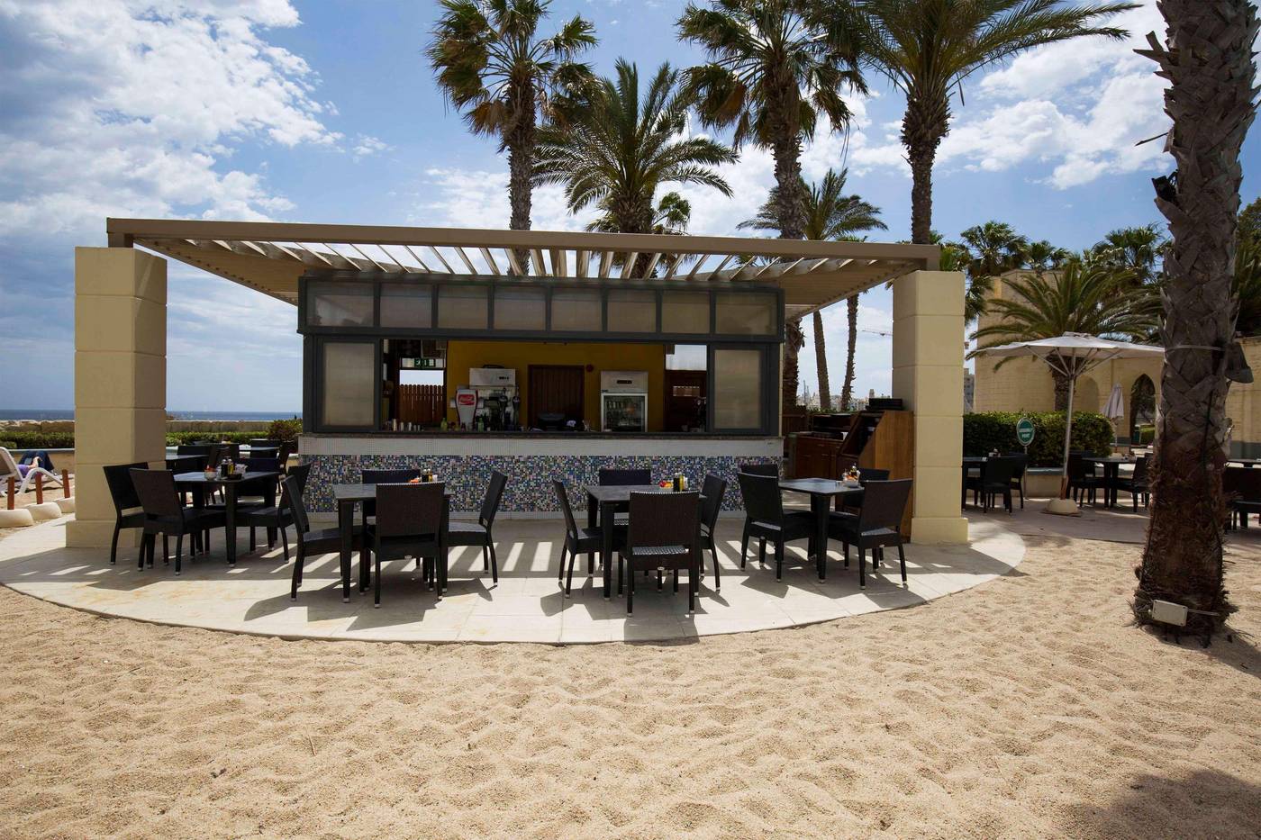 Hilton-Malta-Bar-103