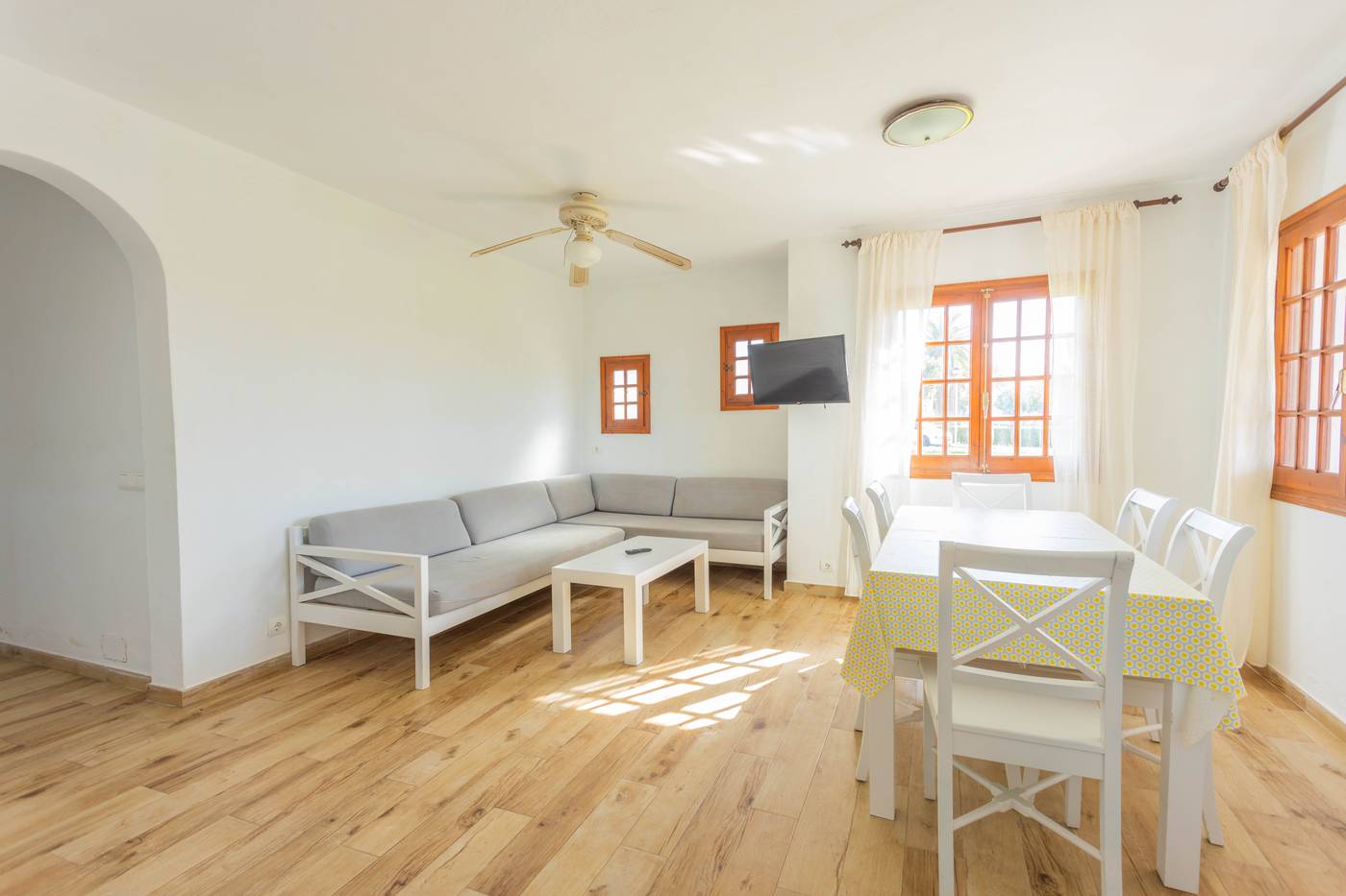 Son-Bou-Gardens-Room-47