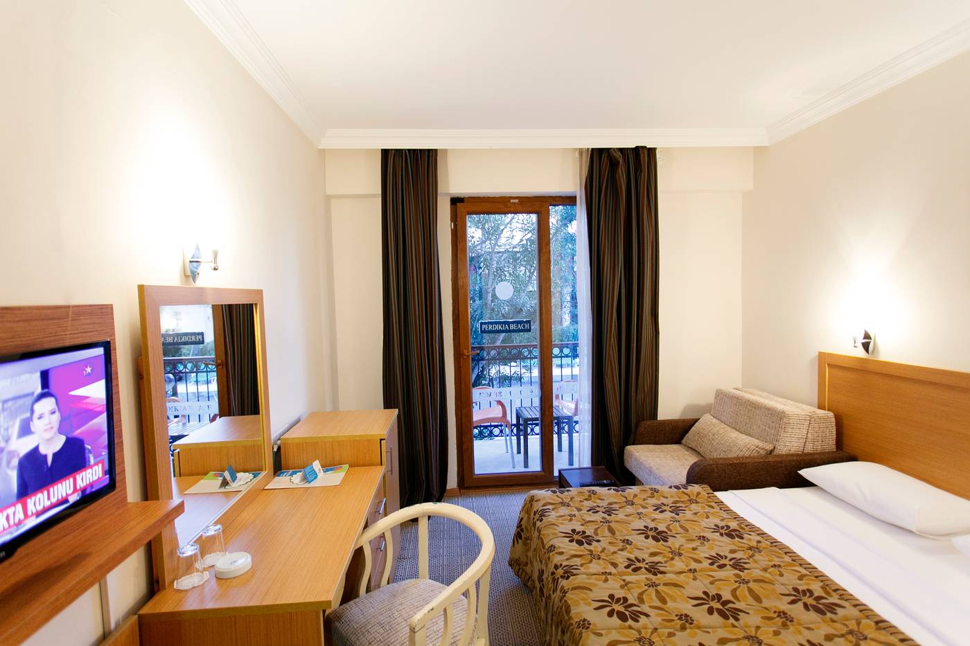 Perdikia-Beach-Hotel-Room-16