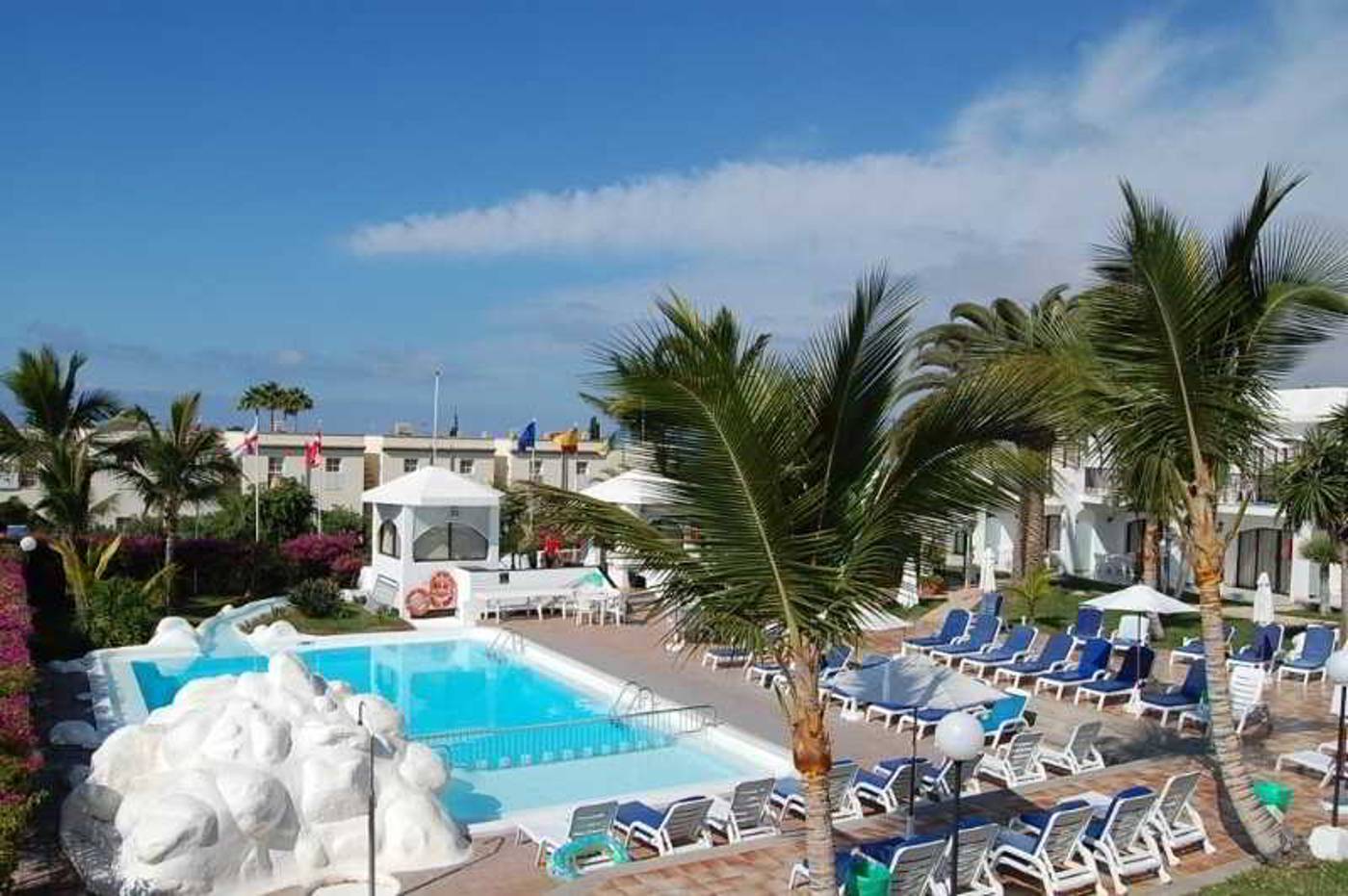 Las-Buganvillas-Pool-7