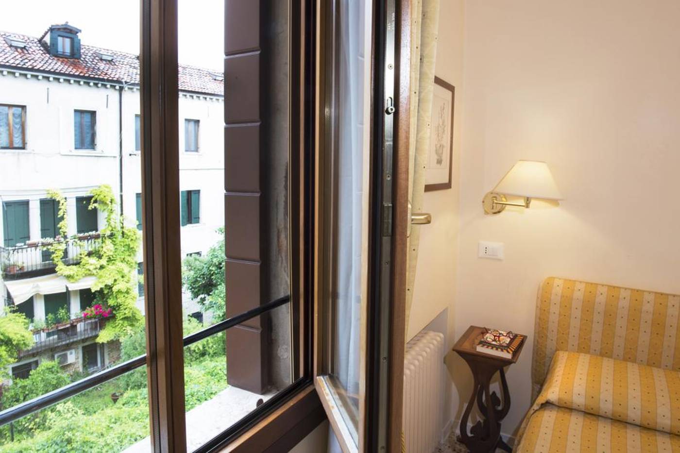 Agli-Alboretti-Room-28