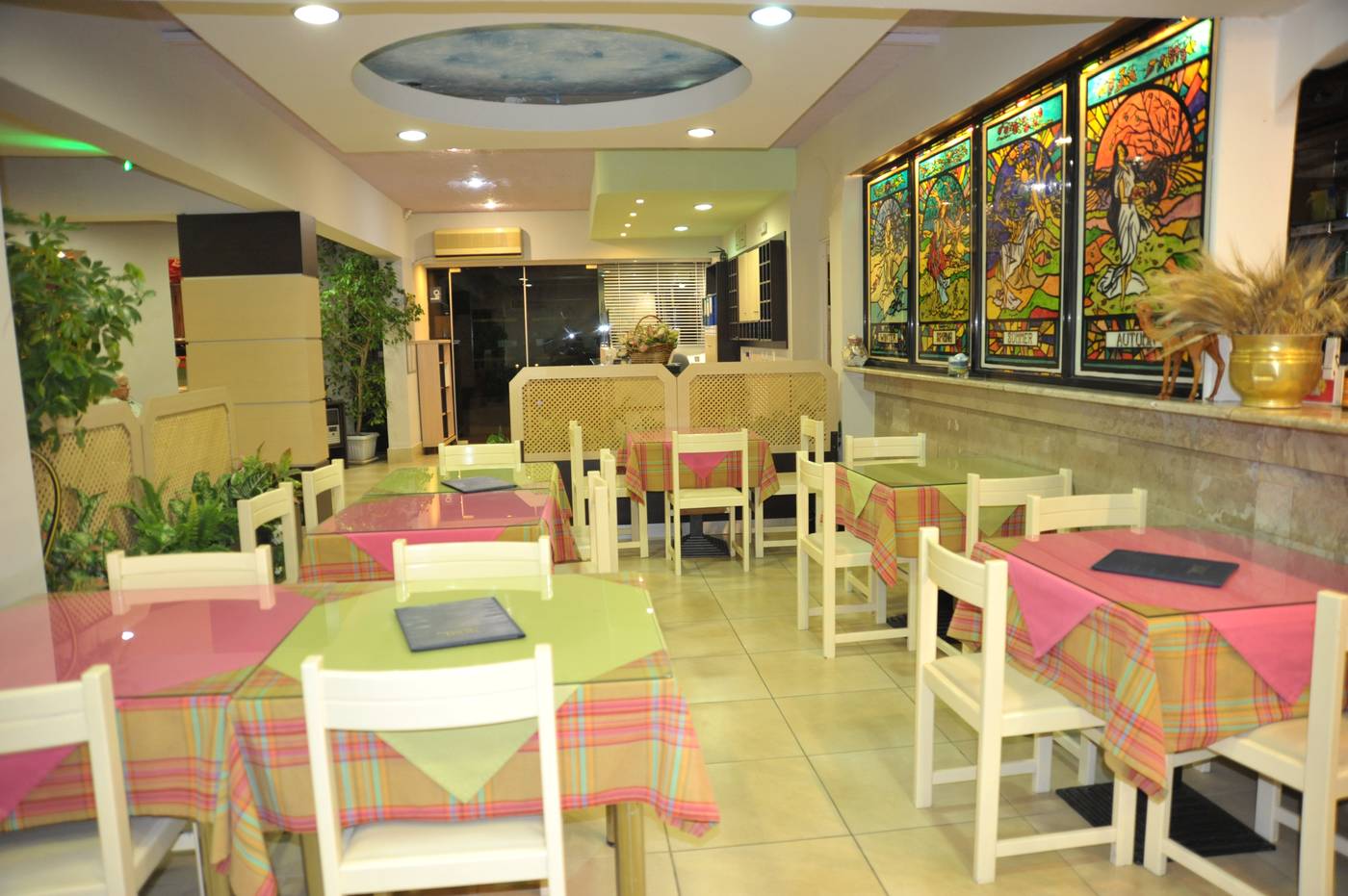 Anseli-Apartments-Restaurant-22