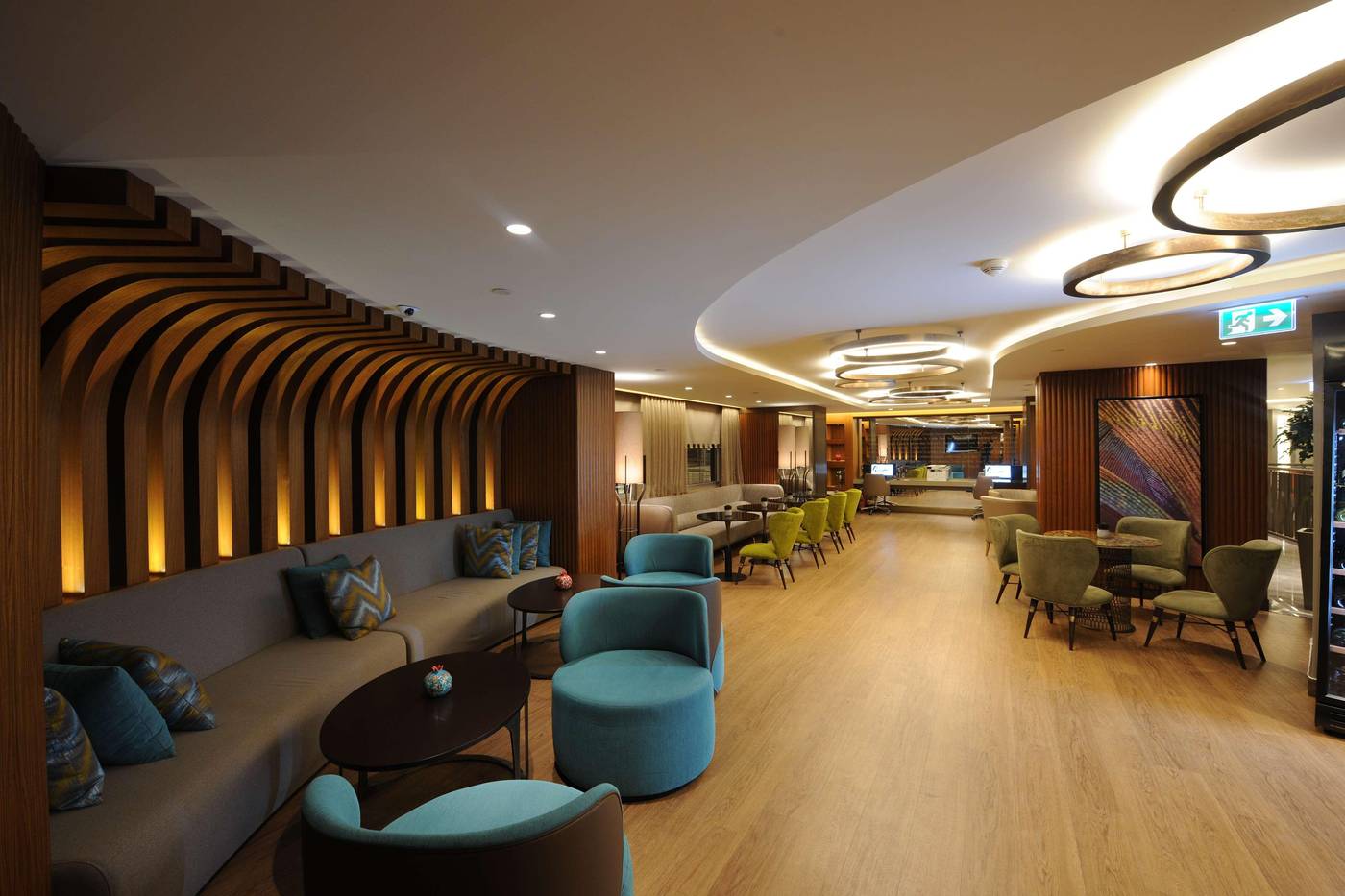 Doubletree-By-Hilton-Istanbul-Sirkeci-Restaurant-12