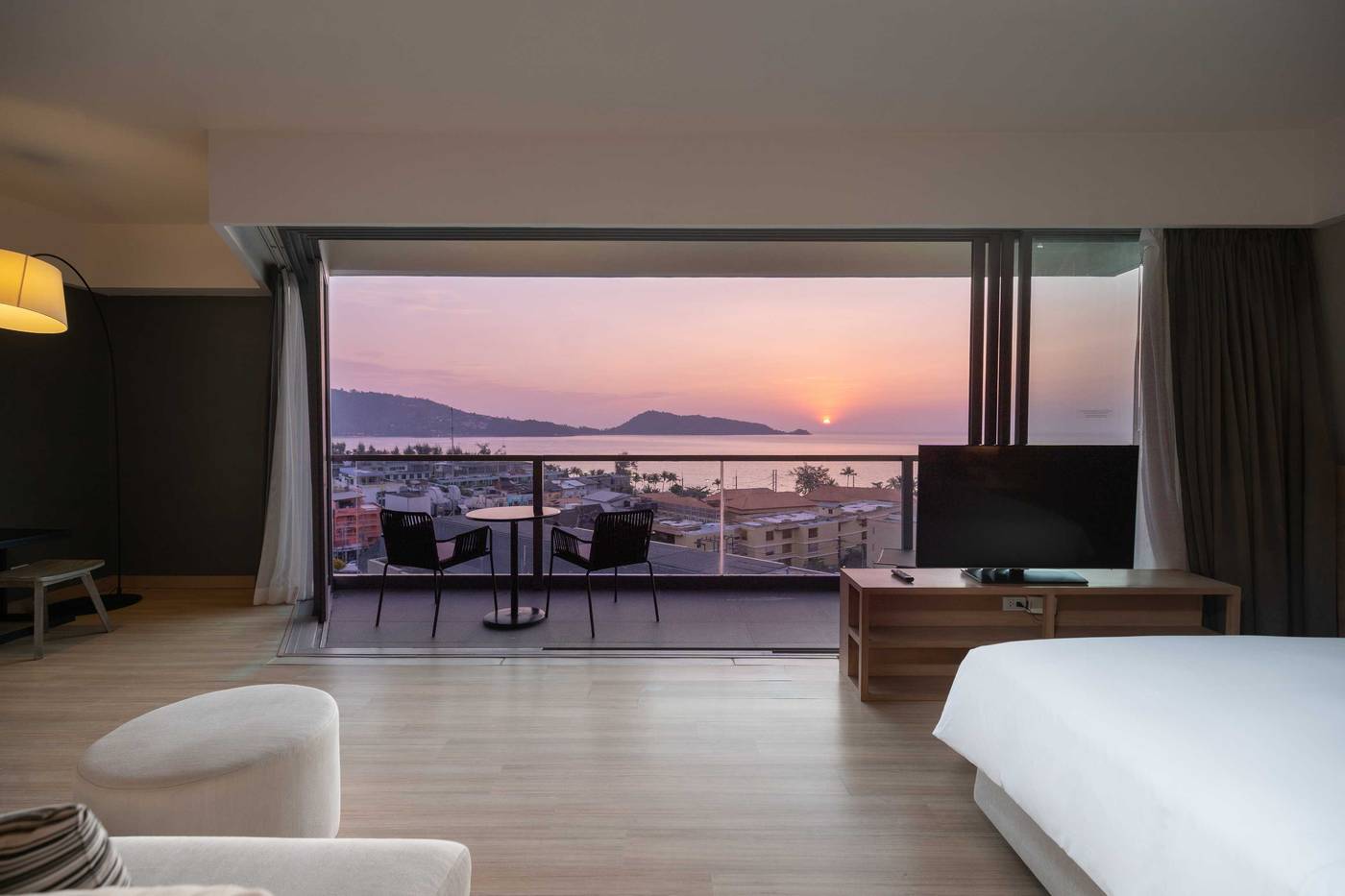 Andaman-Beach-Hotel-Phuket-Handwritten-Collection-Room-39