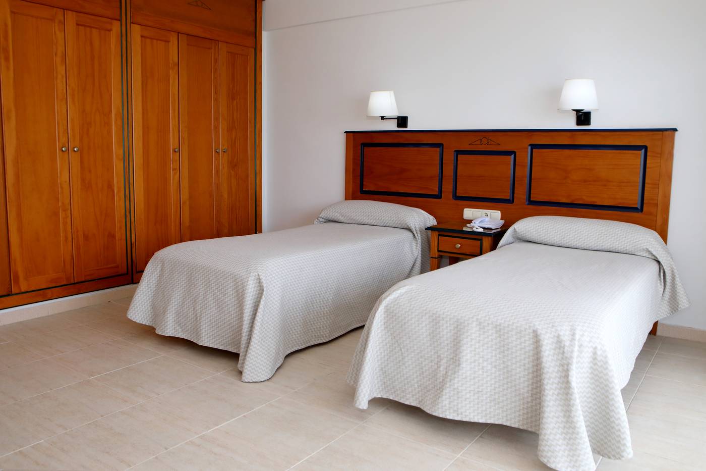 Pyr-Fuengirola-Room-58