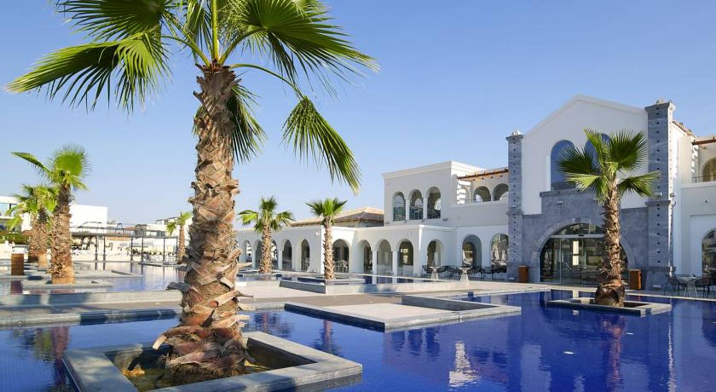 Anemos Luxury Grand Resort in Paphos, Majorca, Cyprus