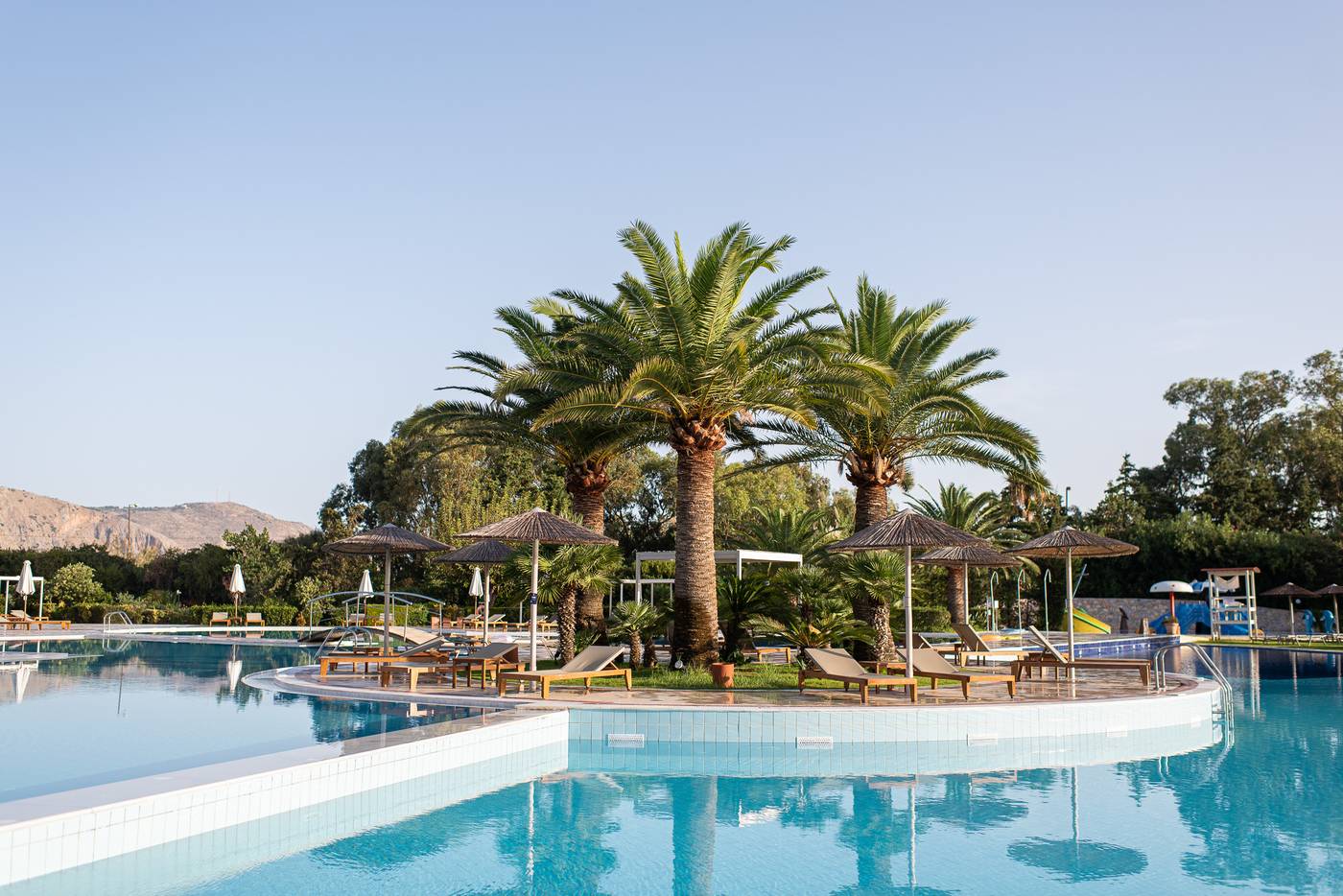 Pilot Beach Resort 5