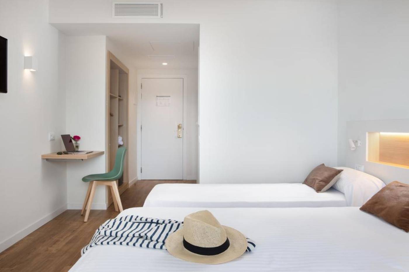 Prestige-Sant-Marc-Room-27