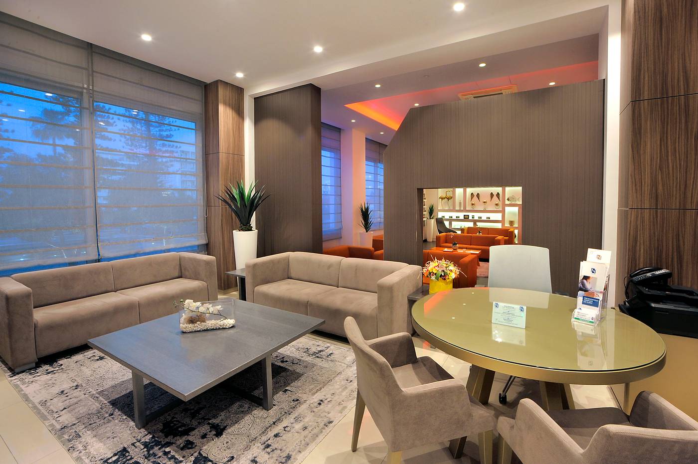 Hotel-Nestor-Lobby-45