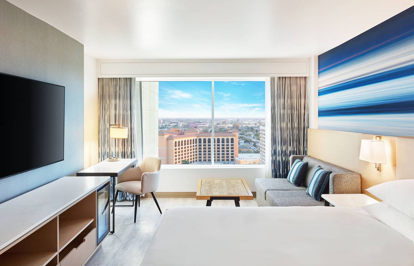 Hyatt-Regency-Orange-County-Room-30