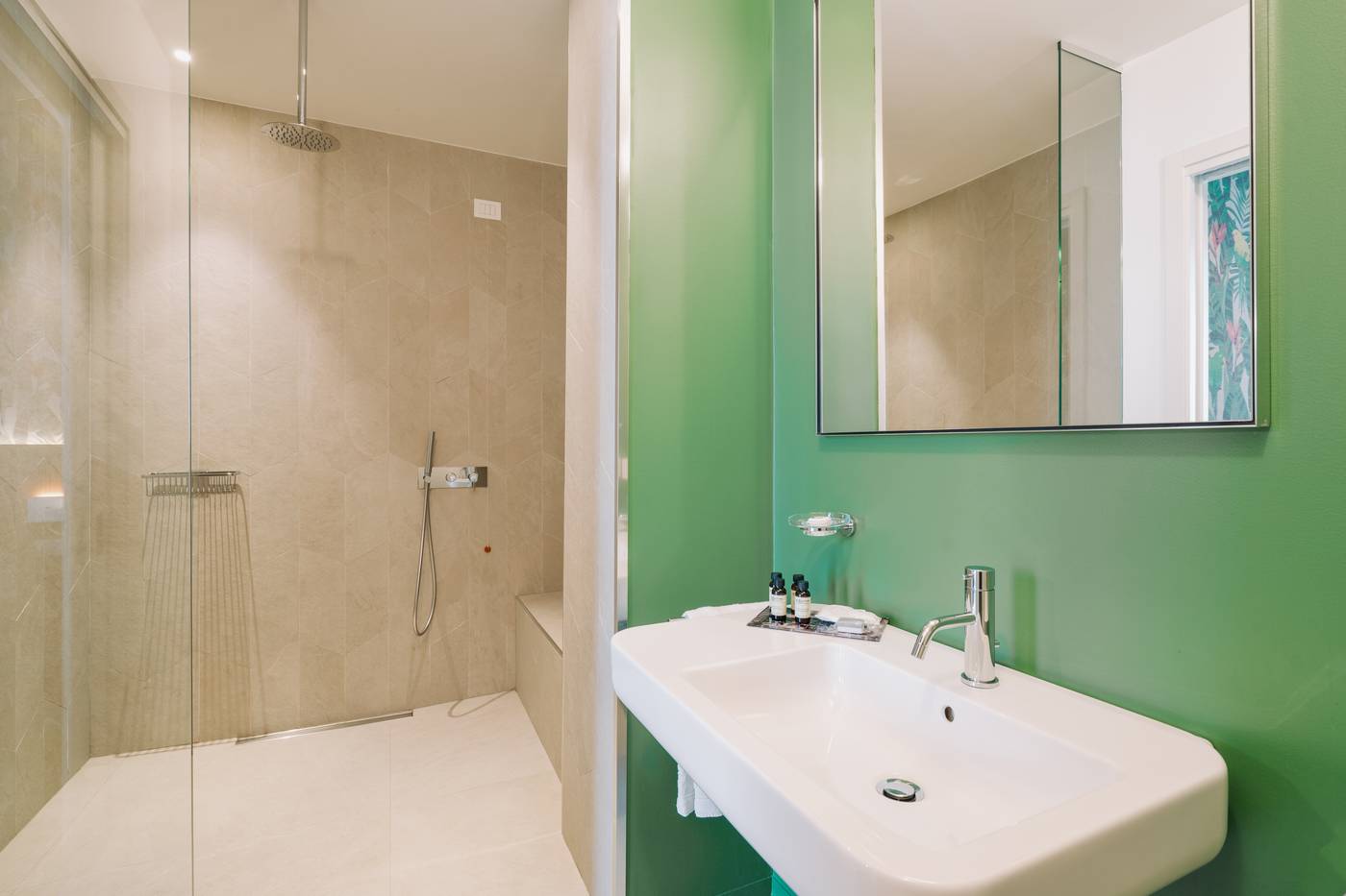 Collini-Rooms-Room-21