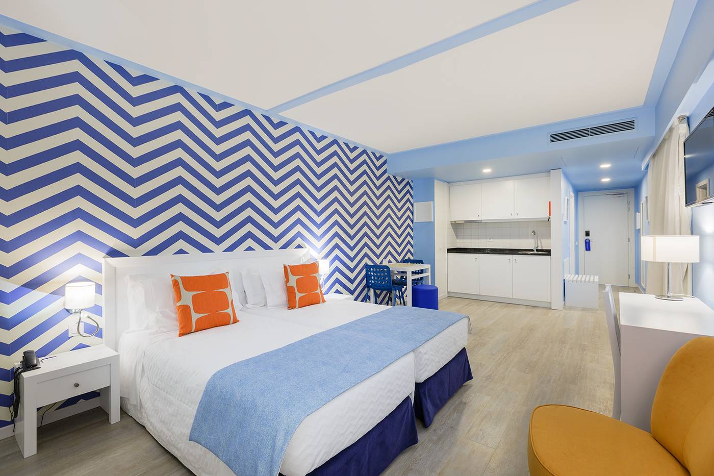 Terrace Mar Suite Hotel-Portugal-FUNCHAL-Room-10