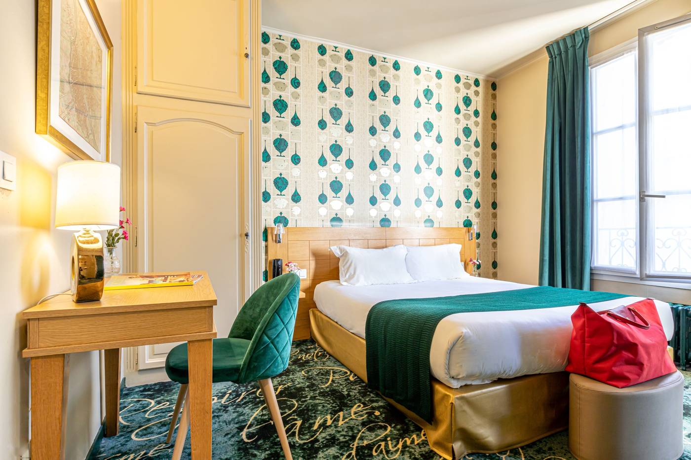 Hotel-Romance-Malesherbes-by-Patrick-Hayat-Room-3