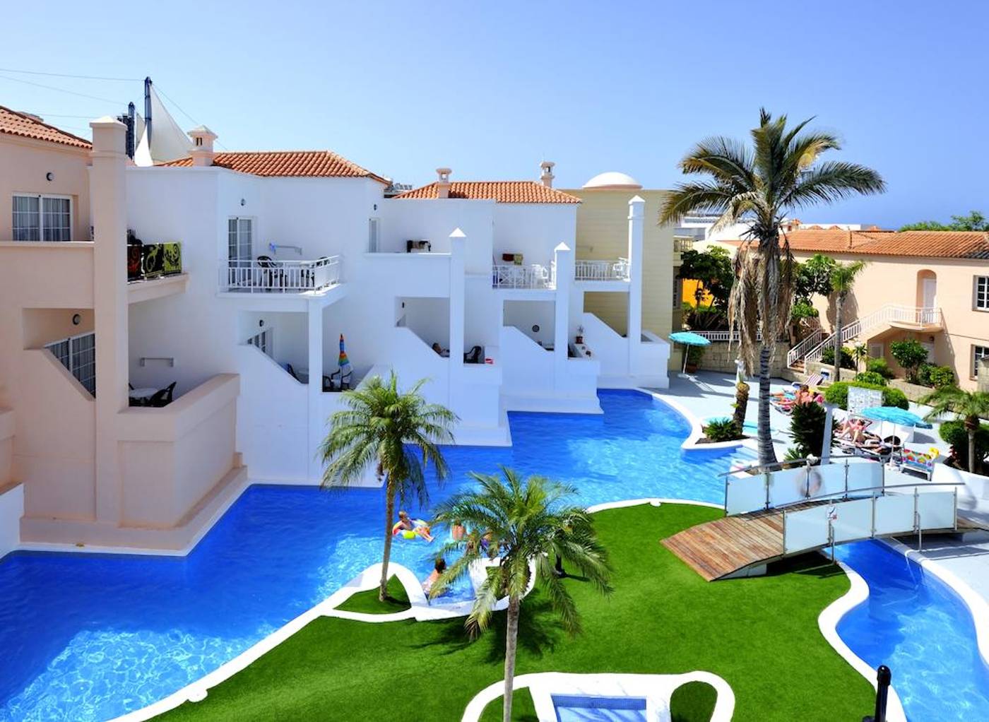 Labranda-Bahia-Fanabe---Villas-Pool-5