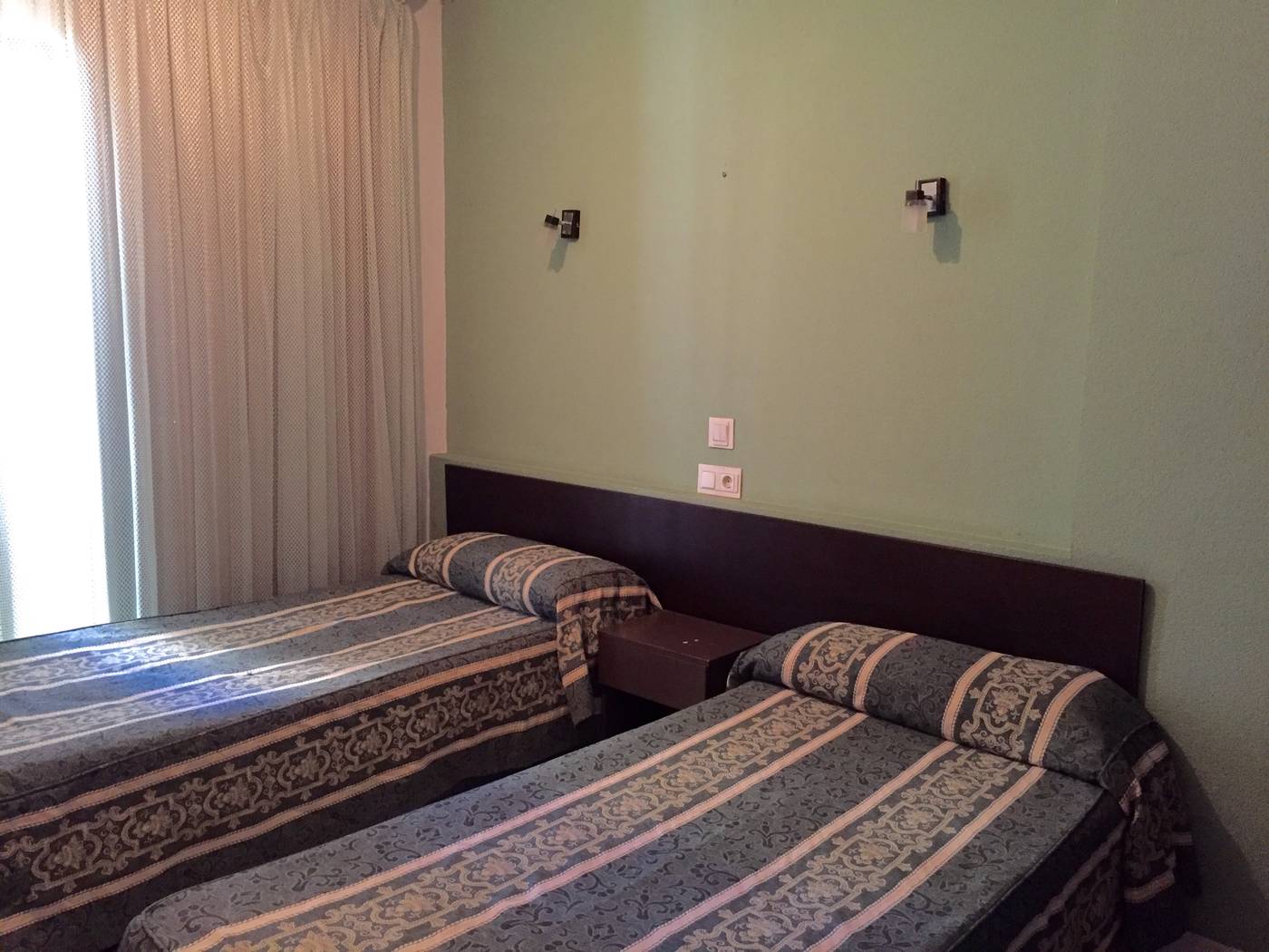 Luxmar-Apartments-Room-26