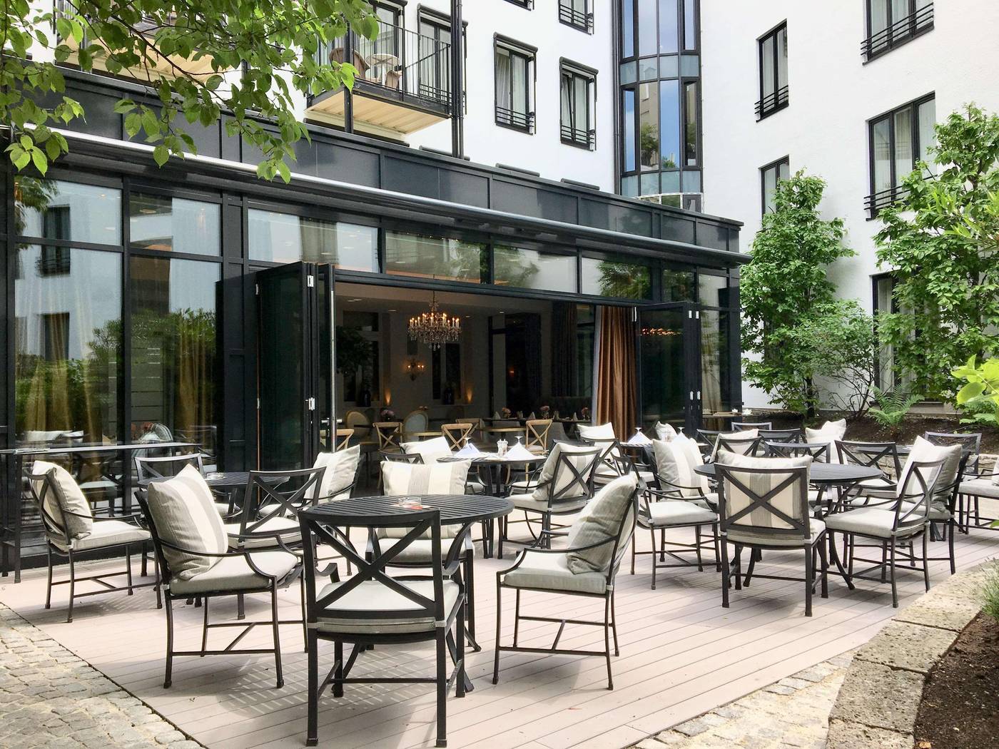 Hotel-Muenchen-Palace-Restaurant-54