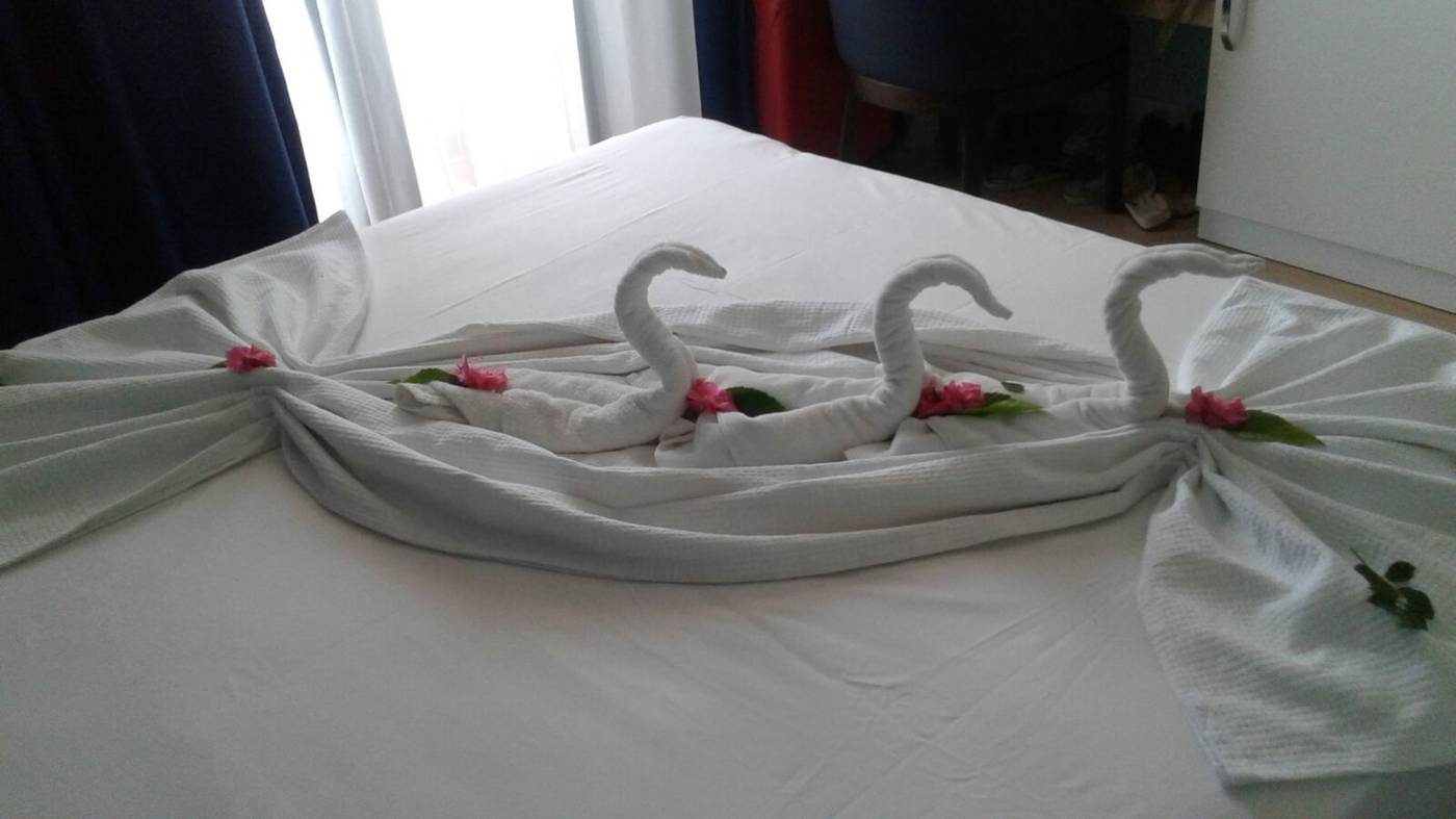 Club-Aqua-Plaza-Room-44