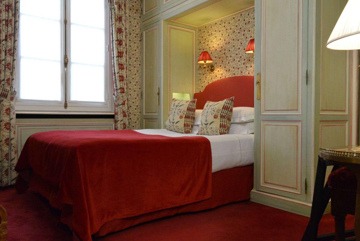 Duc-De-Saint-Simon-Saint-Germain-Room-42
