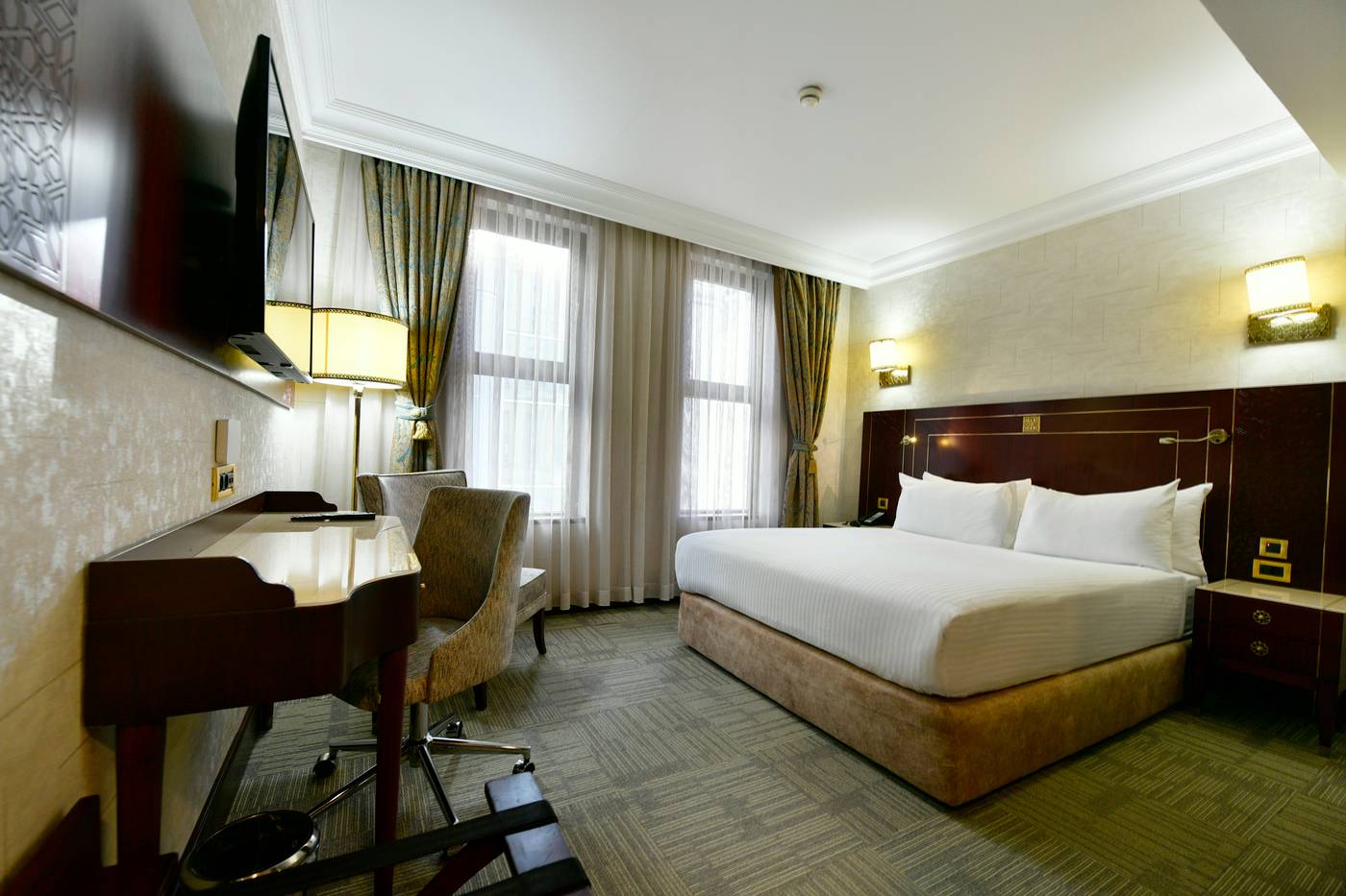 Crowne-Plaza-Istanbul---Old-City-Room-30