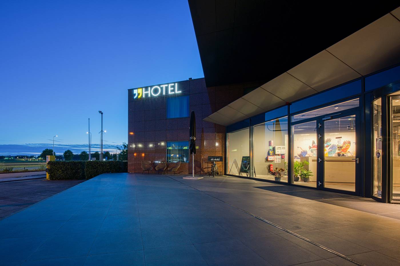 Ninetynine-Amsterdam-Airport--Trademark-Collection-General-view-7