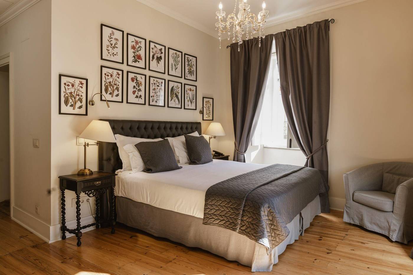 Alegria-A-Lisbon-Boutique-Hotel-Room-10