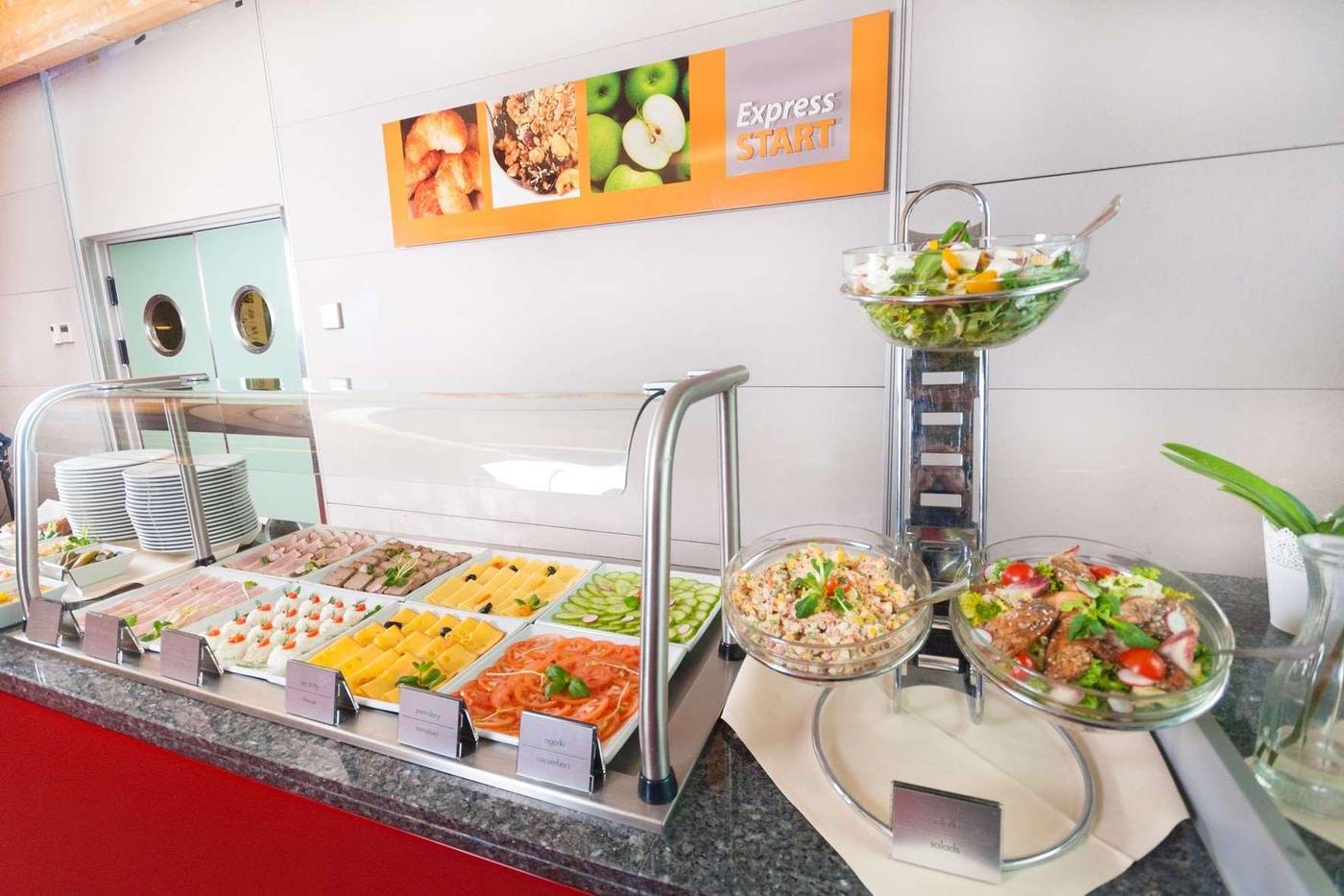 Express-Krakow-Hotel-Restaurant-23