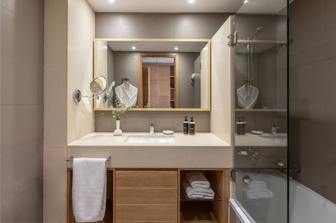 Royal-Apollonia-by-Louis-Hotels-Room-52