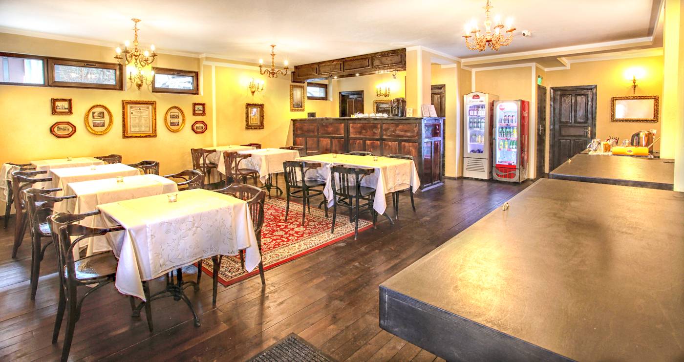 Hotel Evmolpia-Bulgaria-Plovdiv-Lobby-7