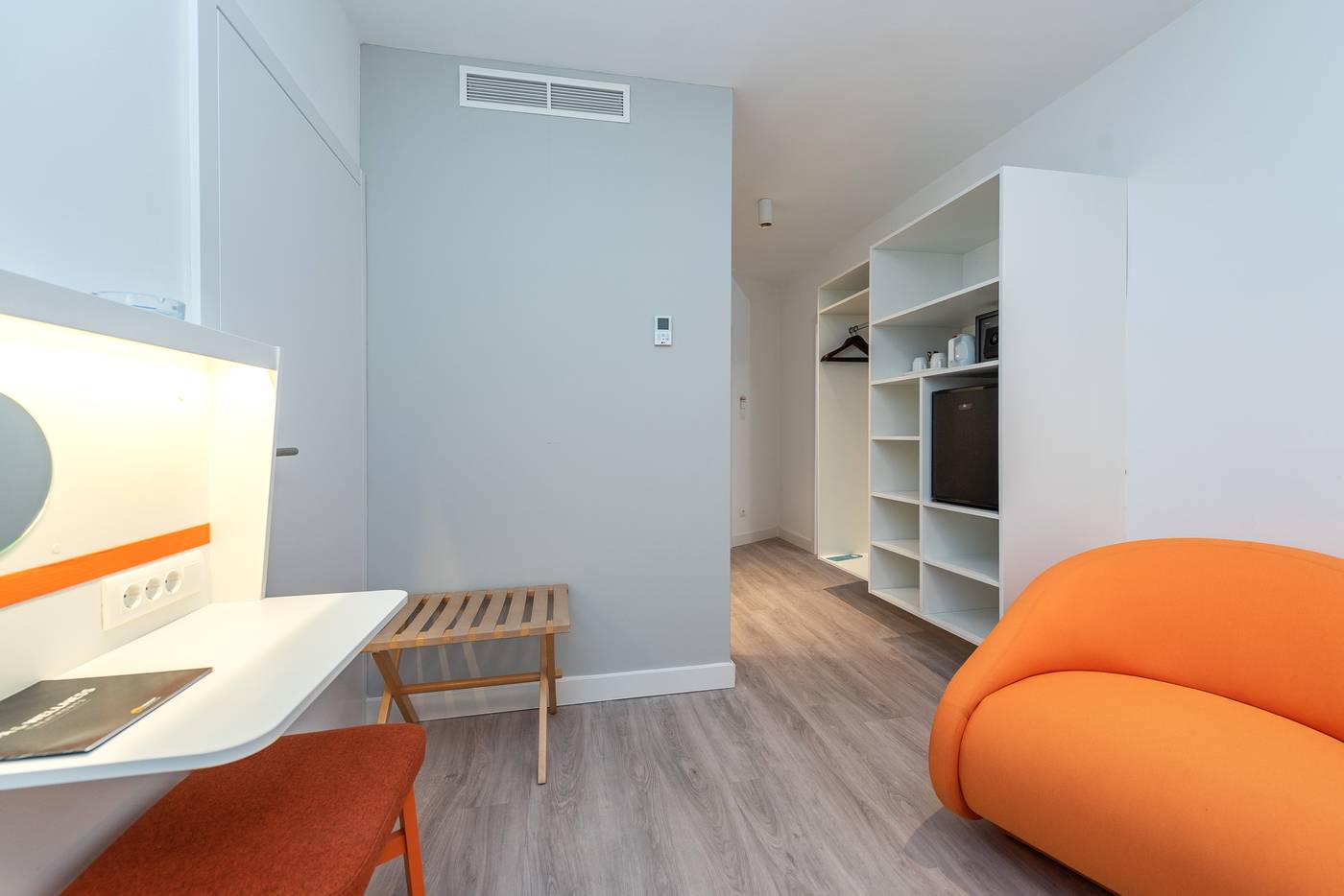 Bluesun-Holiday-Village-Alan-Room-14