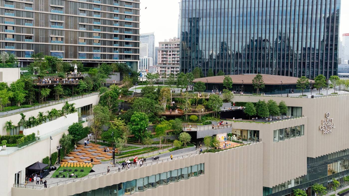 Dusit-Thani-Bangkok-Sports-and-Entertainment-1