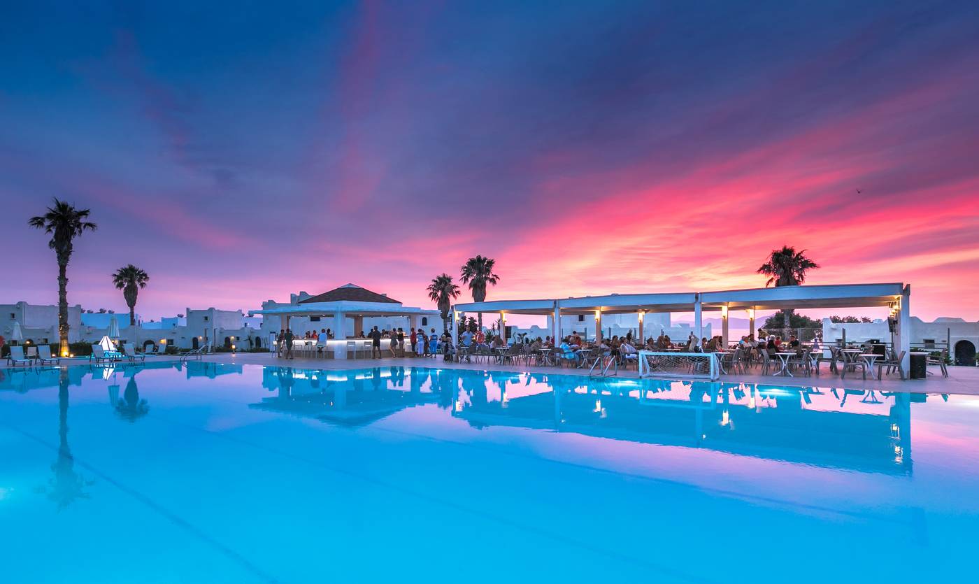 Aeolos-Beach-Pool-10