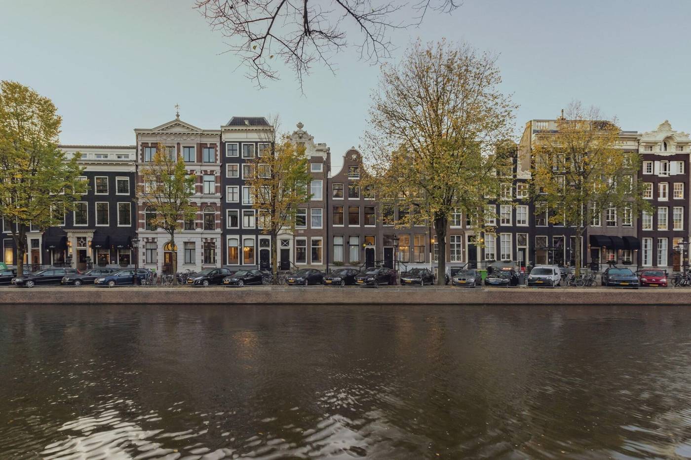 The-Pavilions-Amsterdam--The-Toren-General-view-2