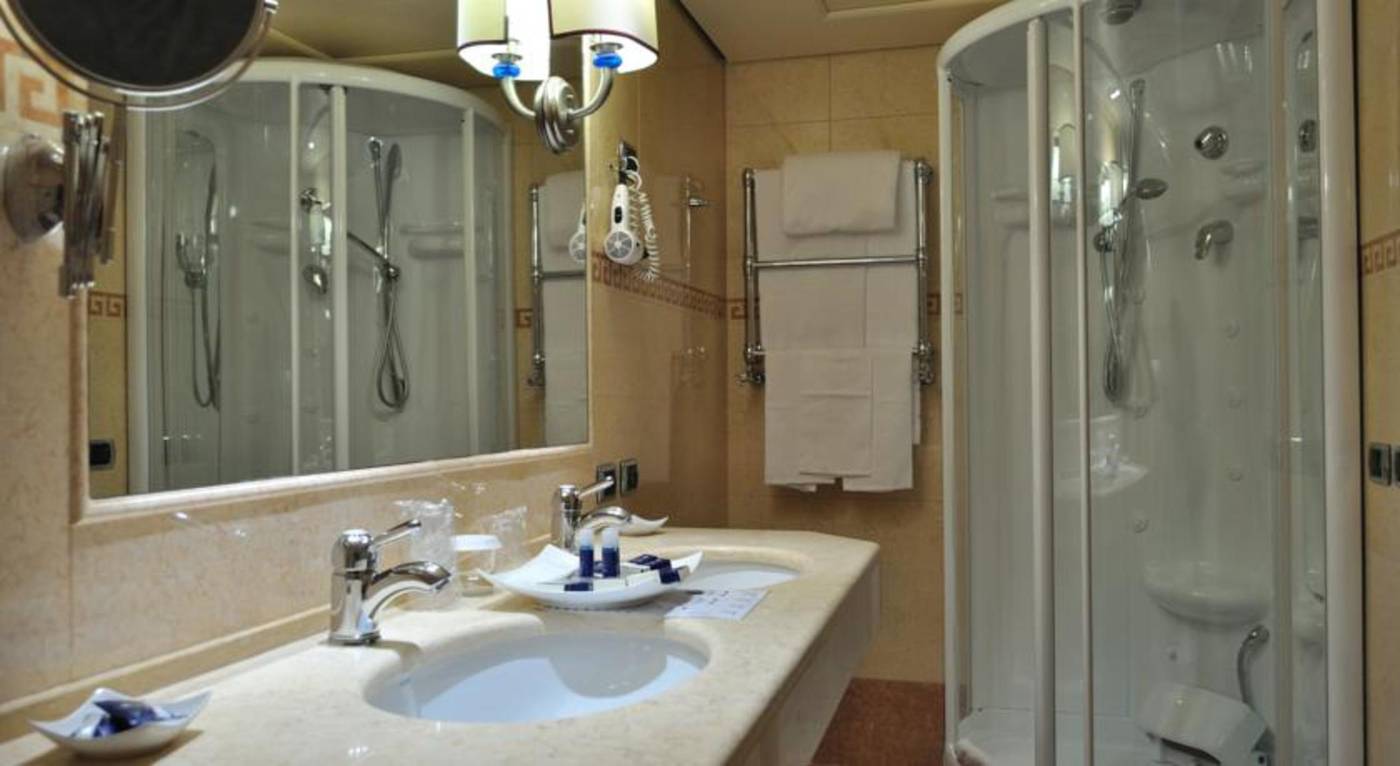 Pineta-Palace-Room-20