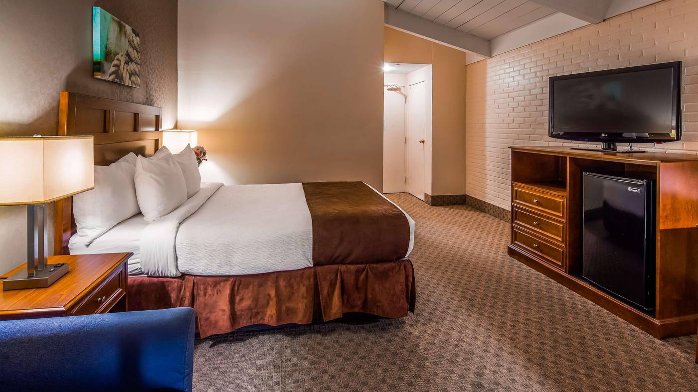 Best-Western-Adams-Inn-Quincy-Boston-Room-26