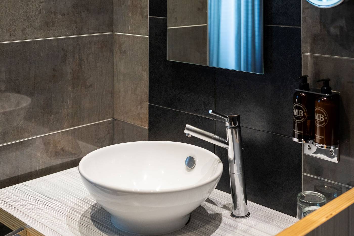 Petit-Palace-Santa-Barbara-Room-38