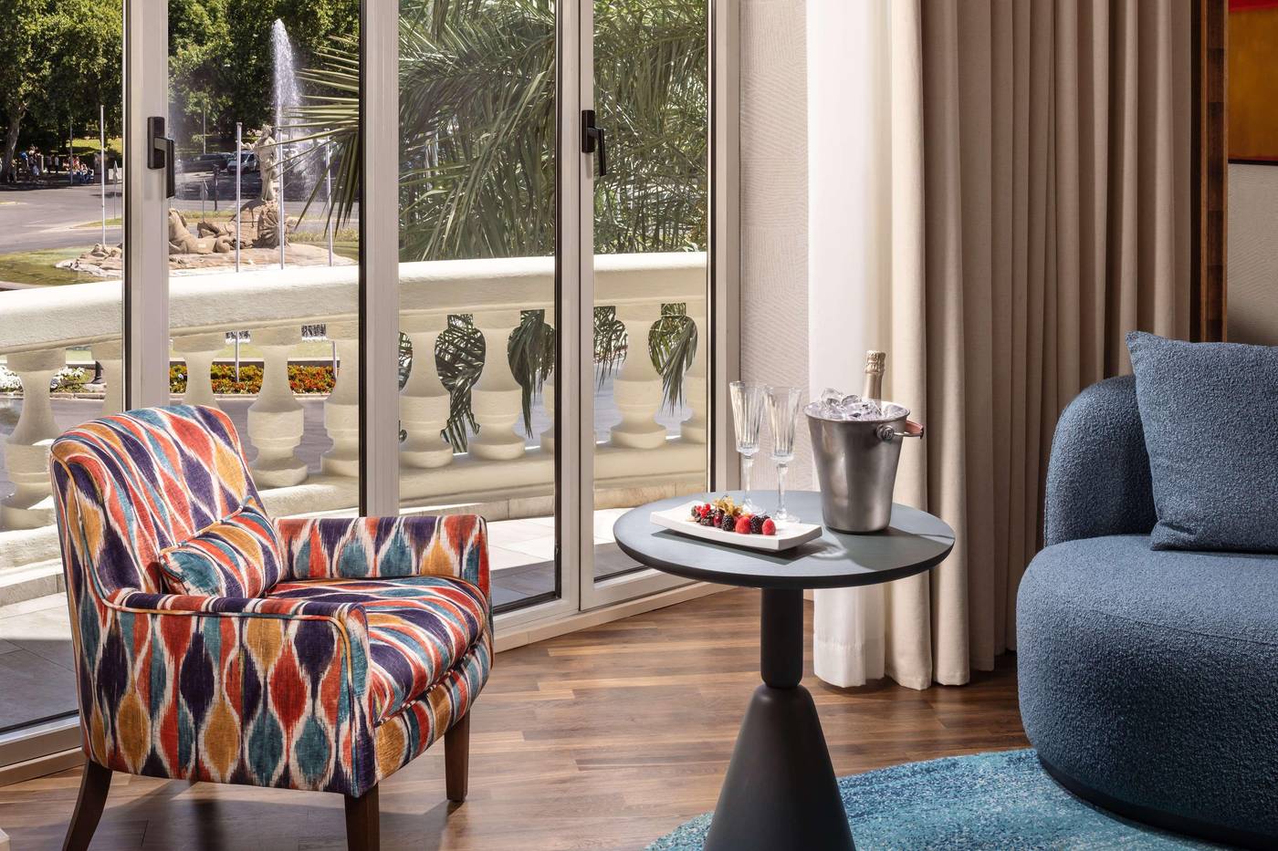 NH-Collection-Madrid-Paseo-del-Prado-Room-14