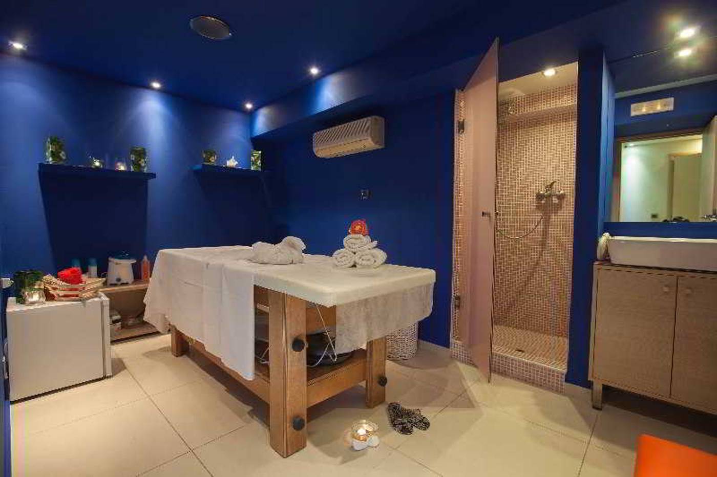 Palmera-Beach-Hotel---Spa---Adults-Only-Sports-and-Entertainment-60