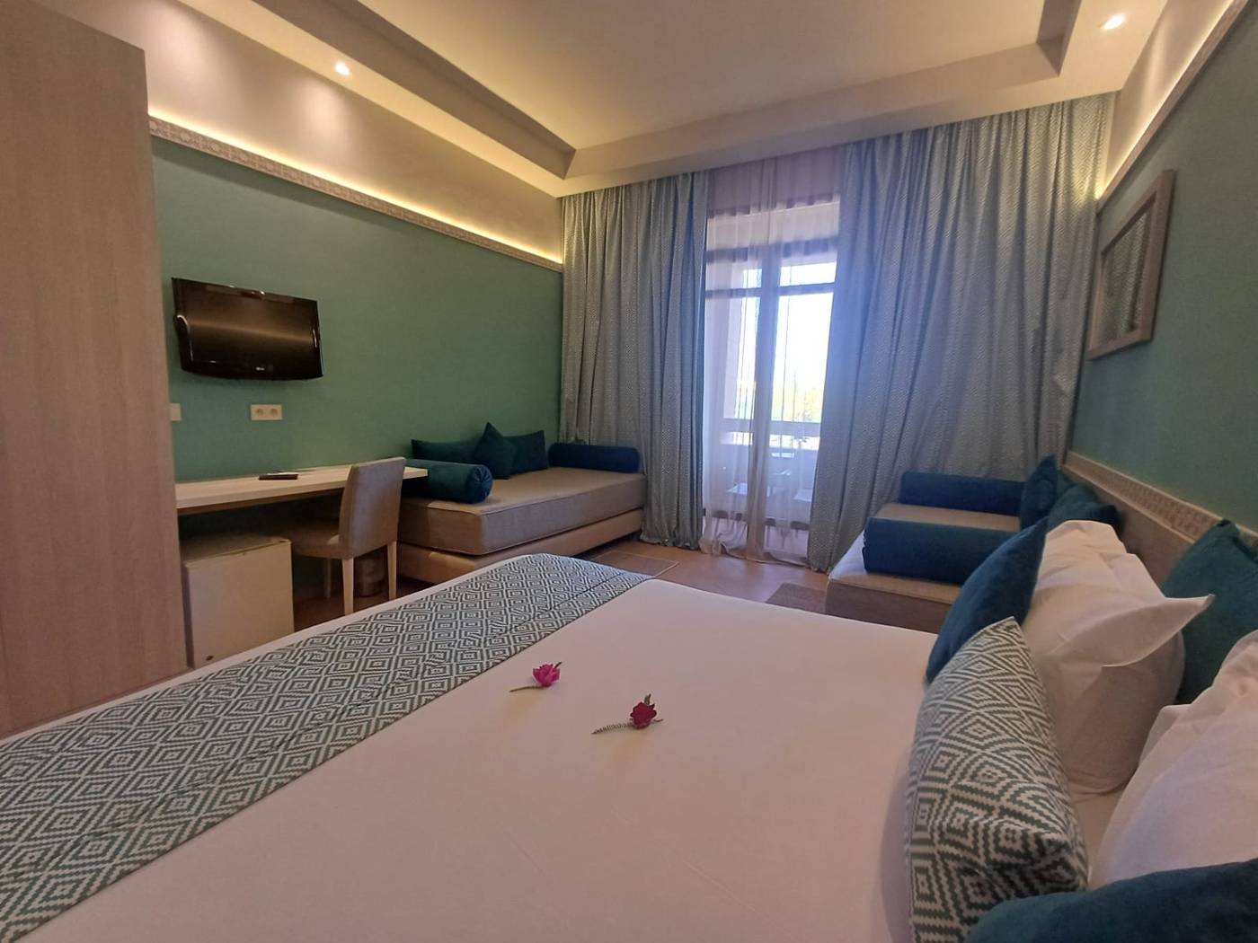 Aqua-Mirage-Club---Aqua-Parc---All-Inclusive-Room-35