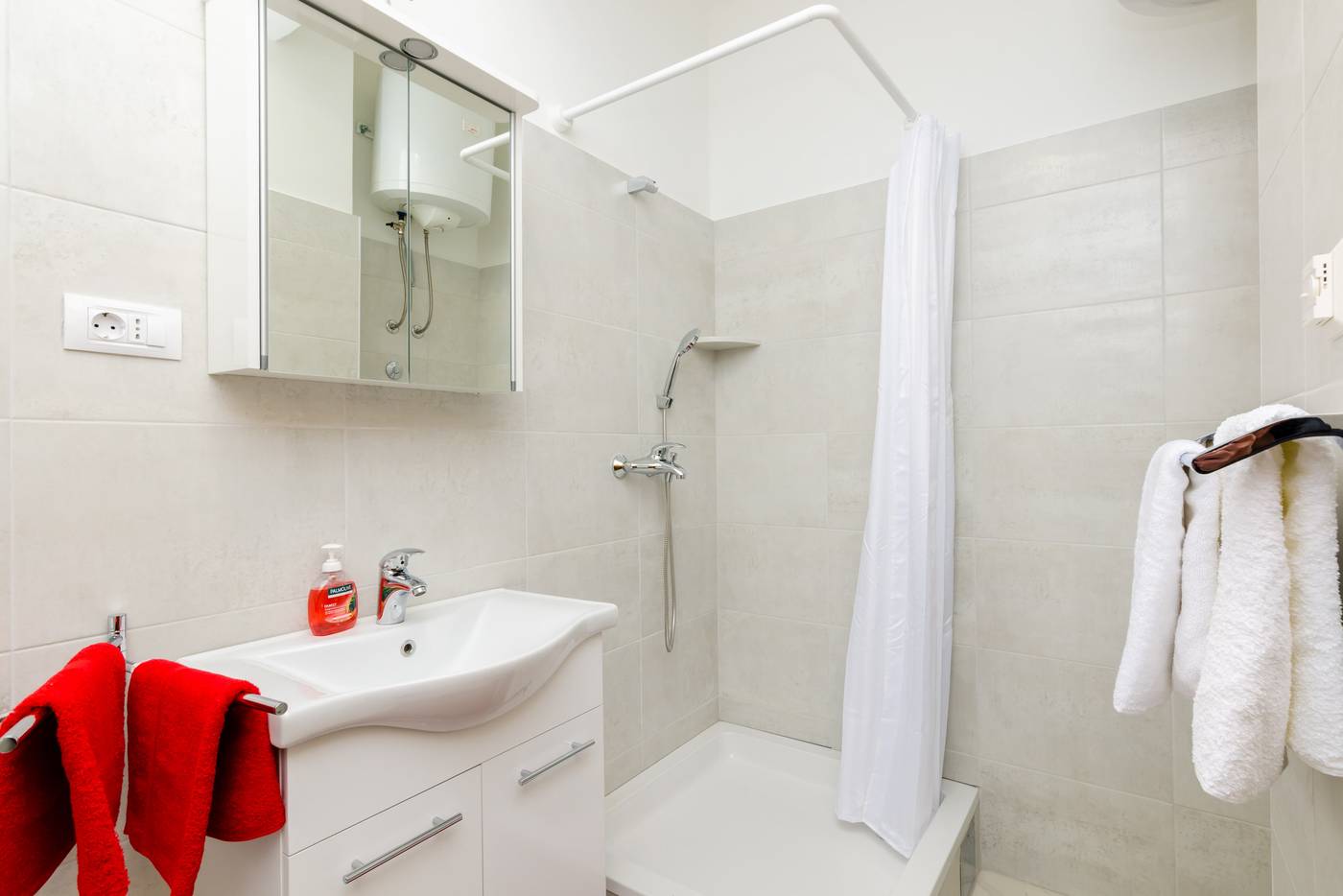 Guest-House-Villa-Nina-Room-42