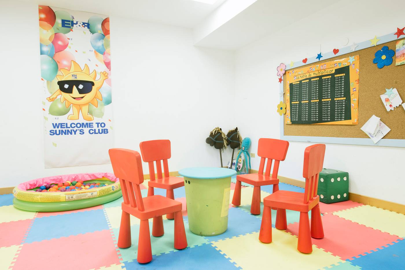 ONA-Hollywood-Mirage-Sports-and-Entertainment-57