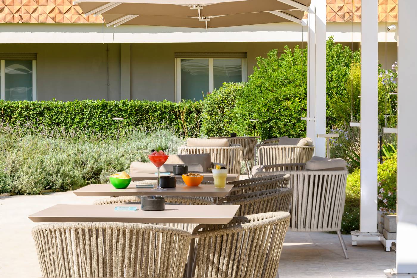 Crowne-Plaza-Rome---St--Peter-s-Bar-88