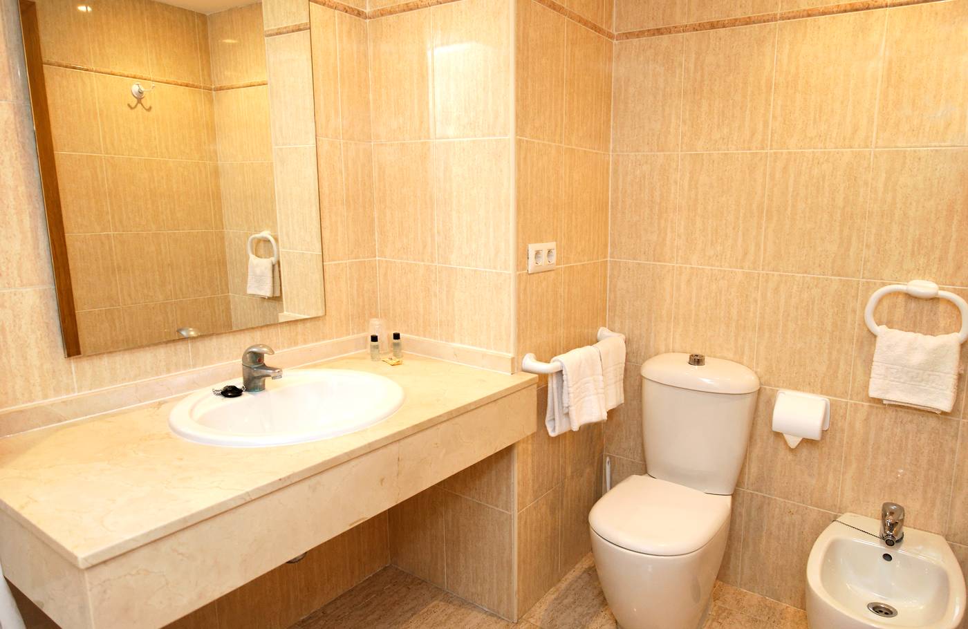 Aparthotel-Reco-des-Sol-Ibiza-Room-32