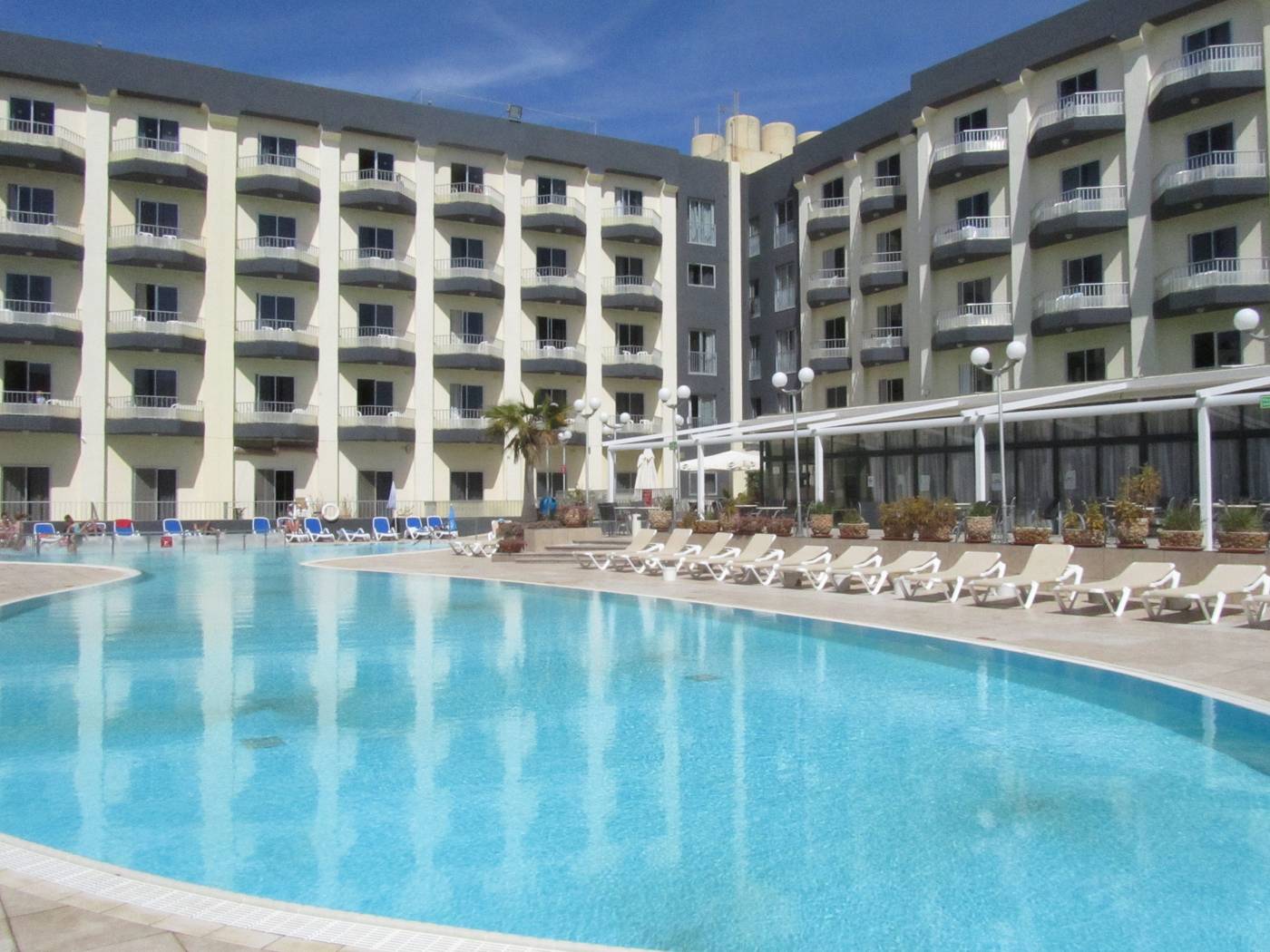 Topaz-Pool-2