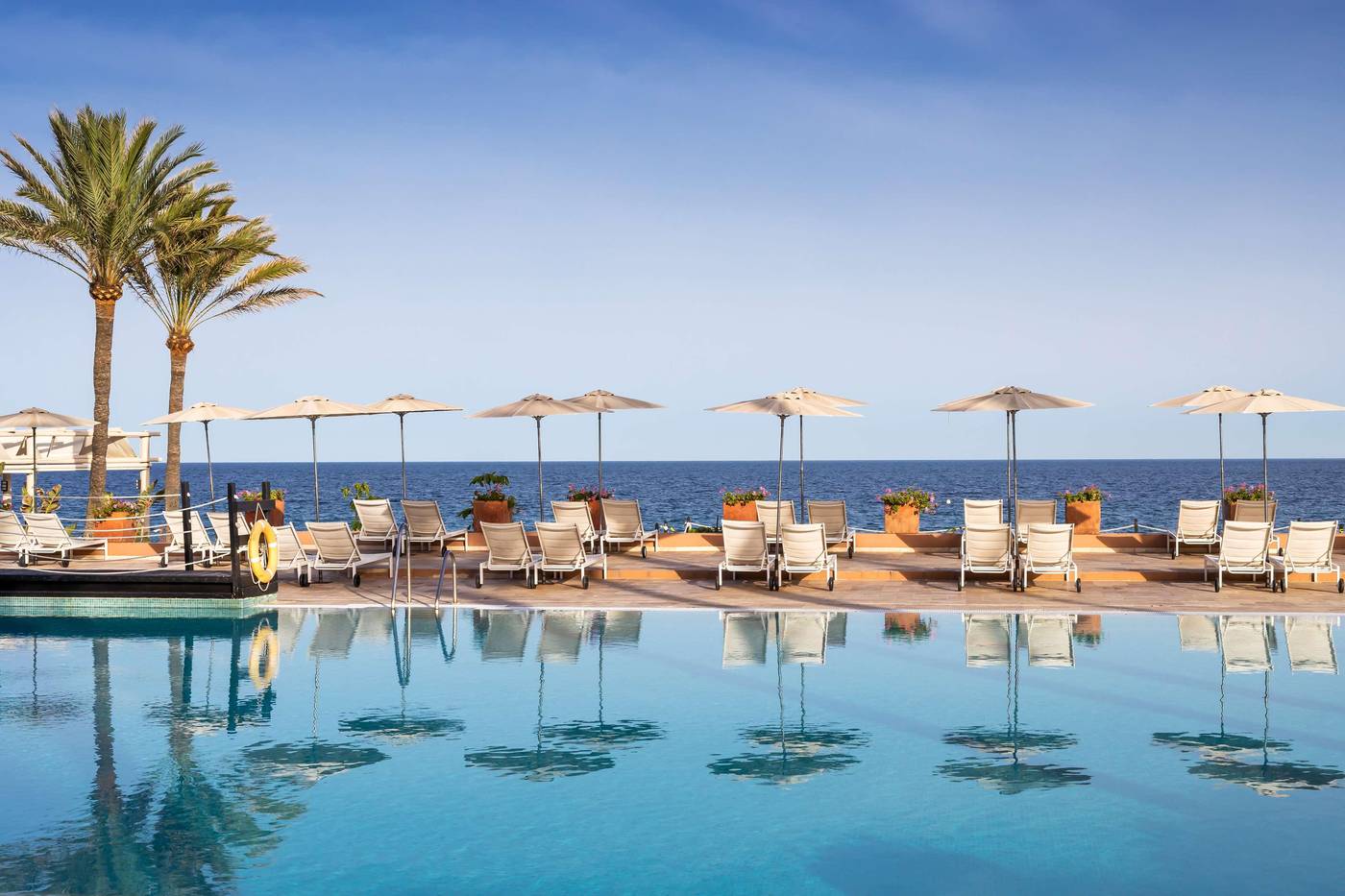 Hotel-Guadalmina-Spa---Golf-Resort-Pool-4